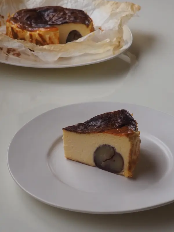 栗のバスクチーズケーキ