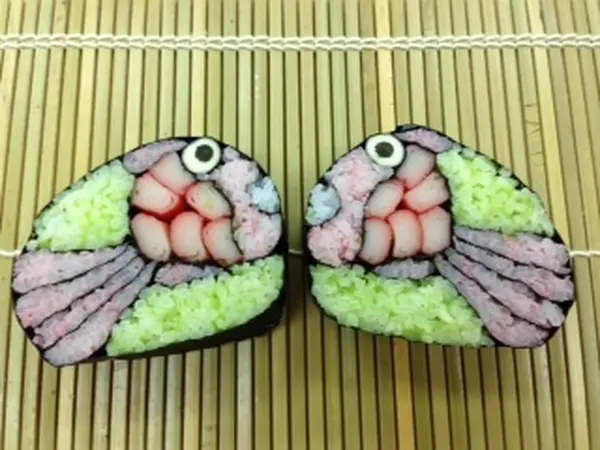 デコ巻き寿司の金魚