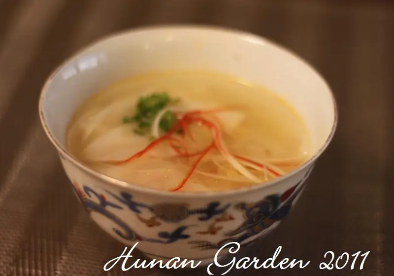 韓流　水餃子スープ