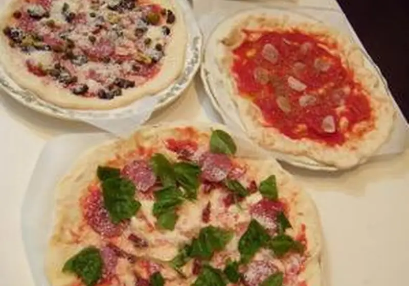 イタリア料理　ナポリピザ/ローマピザ