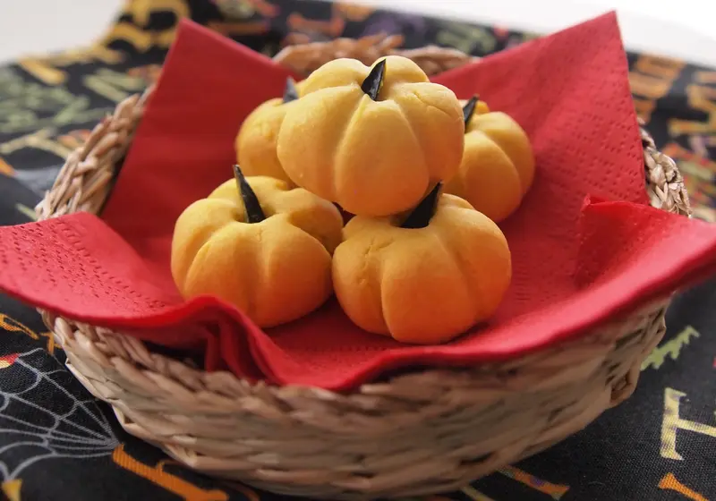 かぼちゃの形のかぼちゃクッキーのレシピ 作り方 神田依理子 料理教室検索サイト クスパ