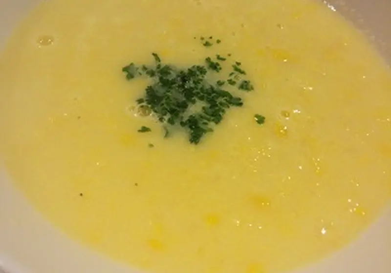 丸ごとトウモロコシのスープ