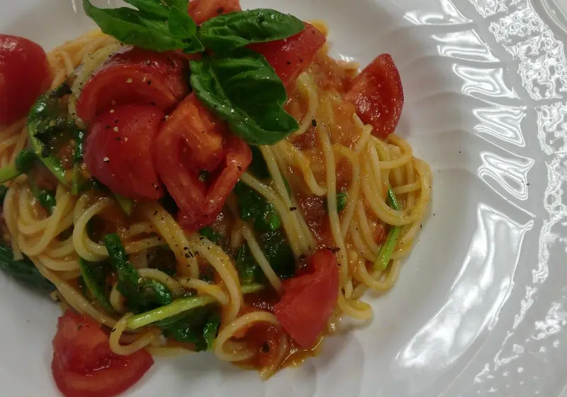 フルーツトマトとルッコラのパスタ のレシピ 作り方 若松 栄美 料理教室検索サイト クスパ