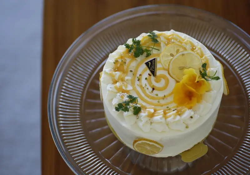 Lemon spiral cake 
