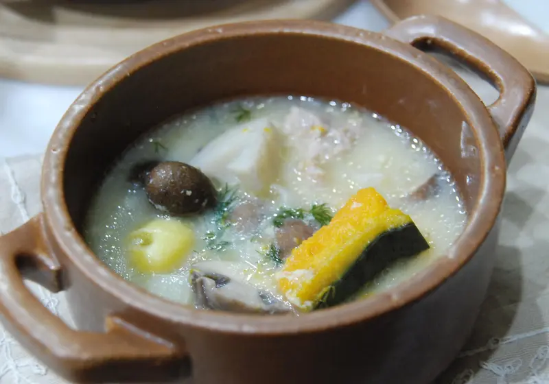 カボチャと根菜の豆乳スープ