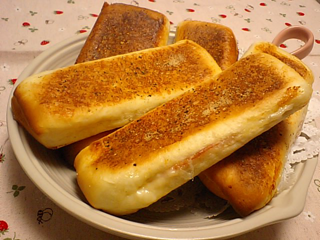 パン「パニーニ・チーズ＆ベーコン」3月お勧めレッスン♪